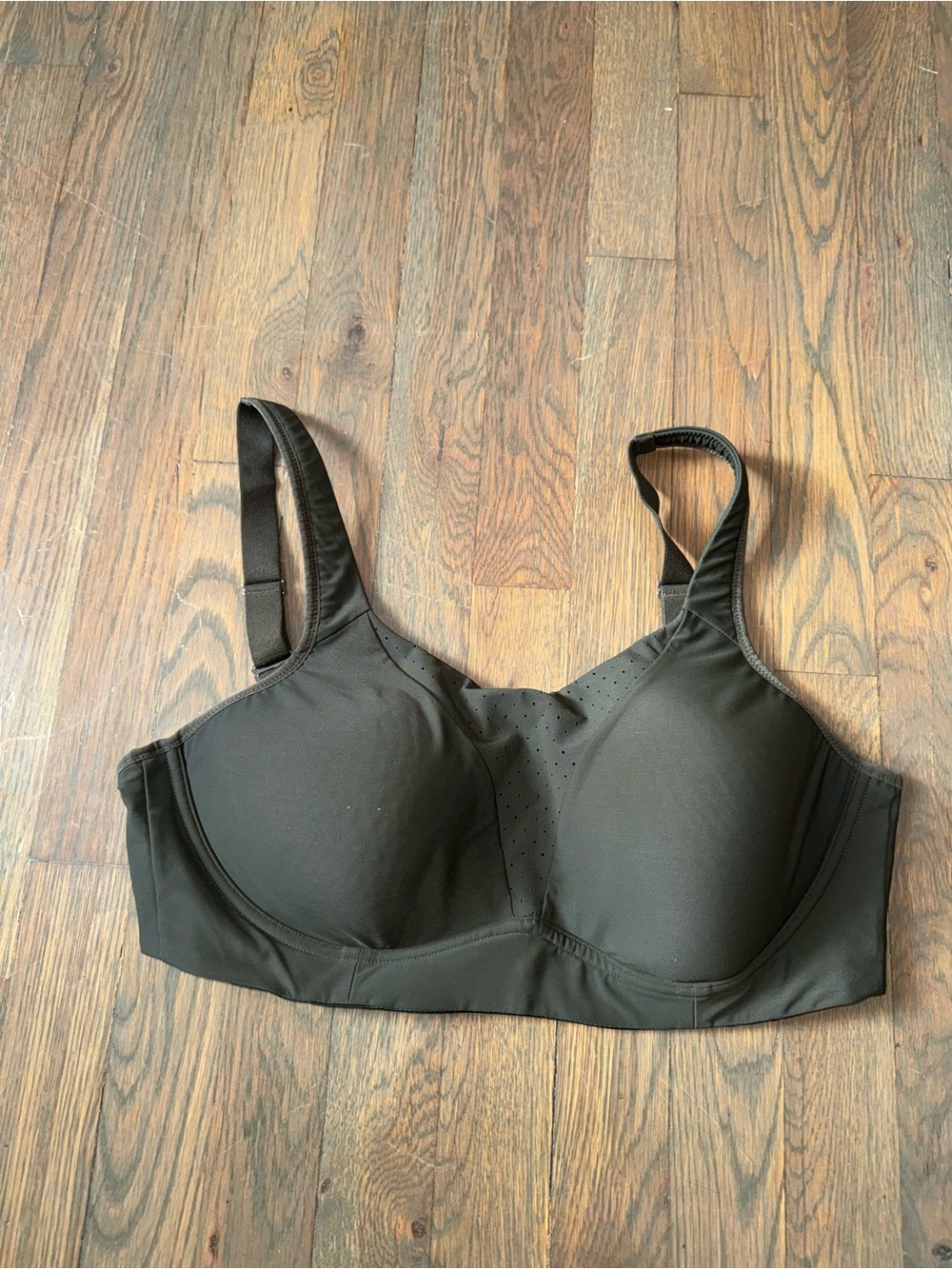Lululemon Run Times Bra *High Support, 38D
Dark Olive